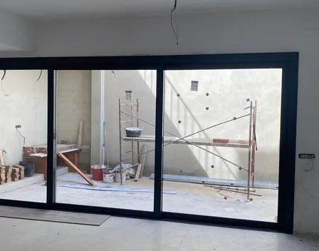 AGS – puertas y persianas en Casas-Ibáñez (foto 9 de 11)