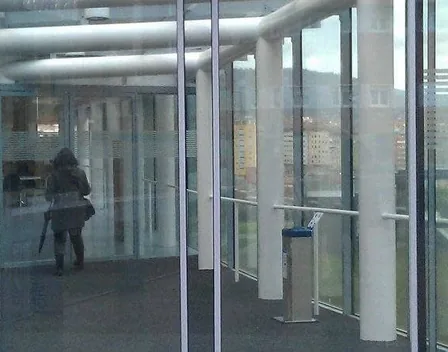 Ainabi Automatismos – puertas y persianas en Berango (foto 8 de 8)