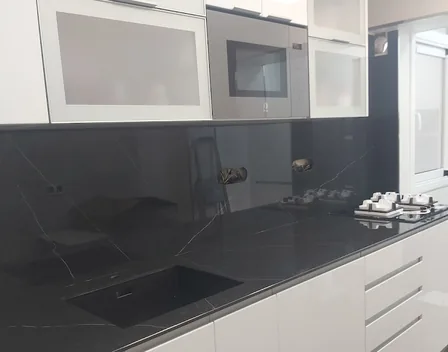 ALUMINIOS QUILEZ S.L. – empresa de puertas y persianas en Tarragona