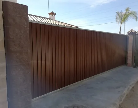 Asur Puertas Automáticas – empresa de puertas y persianas en Barriada Río San Pedro