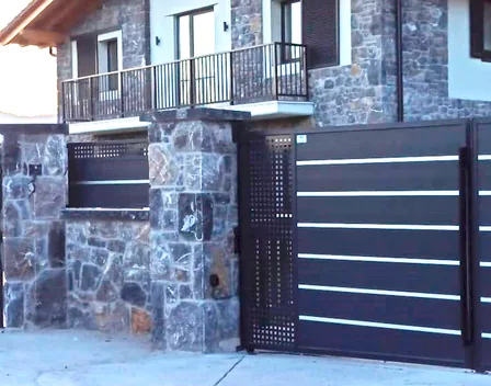 ATEMATIK S.L. – empresa de puertas y persianas en Apatamonasterio