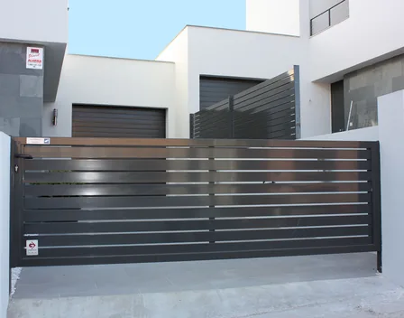 Conmpas Puertas Automáticas – puertas y persianas en Alcobendas (foto 3 de 4)