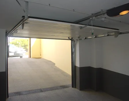 Corona Automatismos – empresa de puertas y persianas en Albacete