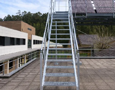 Metalva – empresa de puertas y persianas en Santa Cruz de Bezana