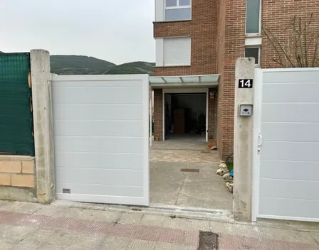 PUERTAS AUTOMATICAS IRUMATIC S.L – puertas y persianas en Aizoáin (foto 10 de 11)