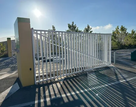 PUERTAS AUTOMATICAS IRUMATIC S.L – puertas y persianas en Aizoáin (foto 6 de 11)