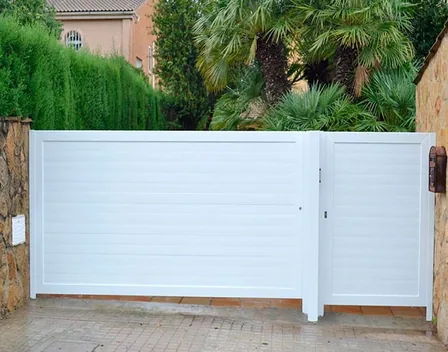 Puertas automáticas Lloris Pons S. L. – puertas y persianas en Quart de Poblet (foto 2 de 10)