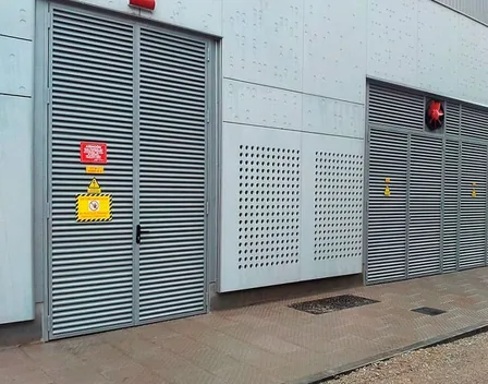 Puertas automáticas Lloris Pons S. L. – puertas y persianas en Quart de Poblet (foto 3 de 10)