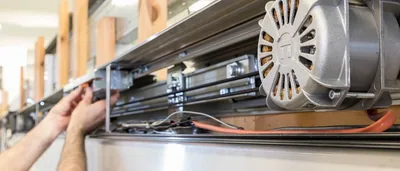 Reparación de Puertas Automáticas Valencia – empresa de puertas y persianas en València